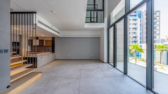 Spacious 2-Bedroom Duplex Apartment | The Terraces, picture 5