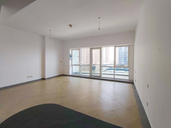 Upcoming Large Studio | Next to Metro | Balcony, picture 5