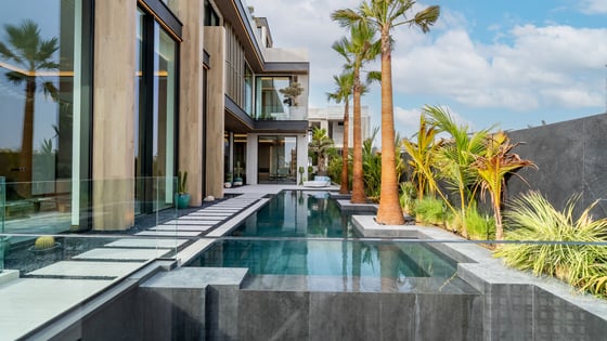Ultra-Luxurious Villa in La Mer South, picture 38