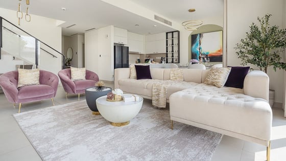 Luxuriously furnished villa | Single row | Rooftop, picture 1