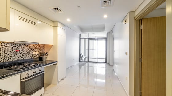 Skyline Luxury | Fully Furnished | Community Views, picture 2