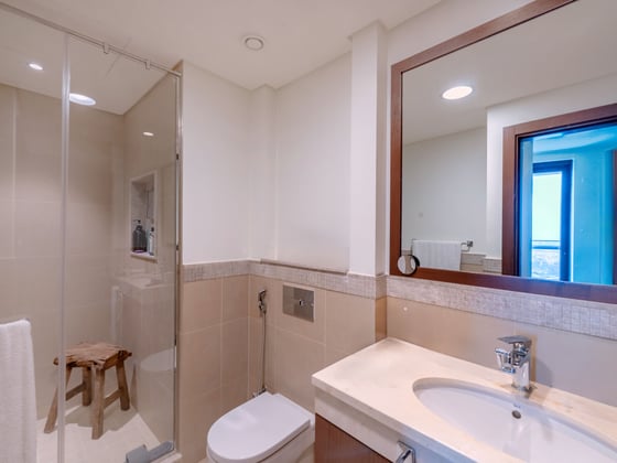 Elegant Contemporary Apartment in Downtown Dubai, picture 10