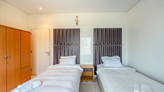 Skyline Serenity | Spacious 2-Bedroom Apartment | Business Bay, picture 12