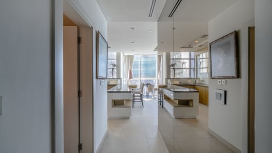 Furnished 2BR | Sea and Burj Al Arab View | Prime, picture 8