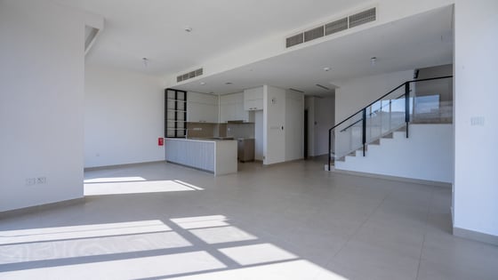 Golf course View | Single row | Vacant | Rooftop, picture 2