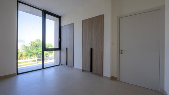 Golf course View | Single row | Vacant | Rooftop, picture 11