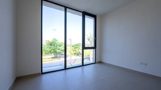 Golf course View | Single row | Vacant | Rooftop, picture 13