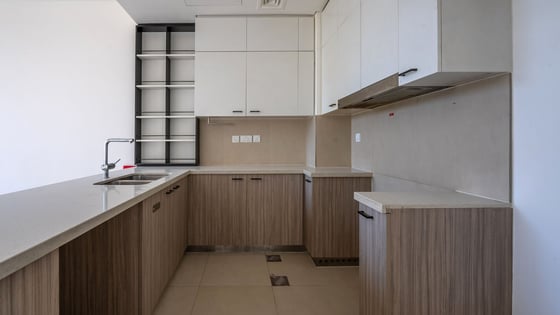 Golf course View | Single row | Vacant | Rooftop, picture 8