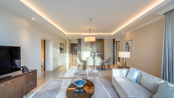 Skyline Serenity | Luxurious Living | 3-Bedroom Apartment, picture 6