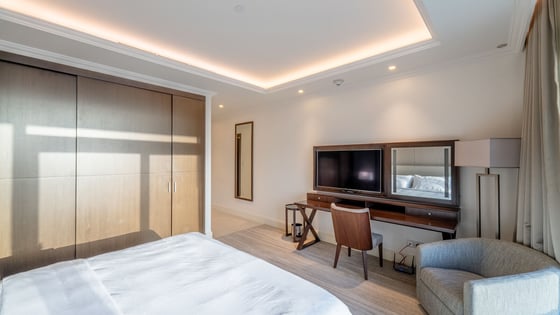 Skyline Serenity | Luxurious Living | 3-Bedroom Apartment, picture 11