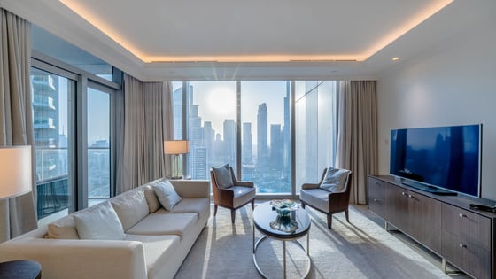 Skyline Serenity | Luxurious Living | 3-Bedroom Apartment, picture 4