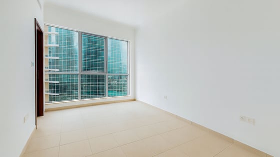 Skyline Sanctuary | Luxurious 3-Bedroom Apartment | Exceptional Amenities, picture 12