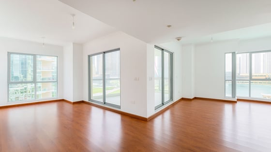 Skyline Sanctuary | Luxurious 3-Bedroom Apartment | Exceptional Amenities, picture 2