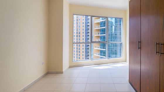 Skyline Sanctuary | Luxurious 3-Bedroom Apartment | Exceptional Amenities, picture 13