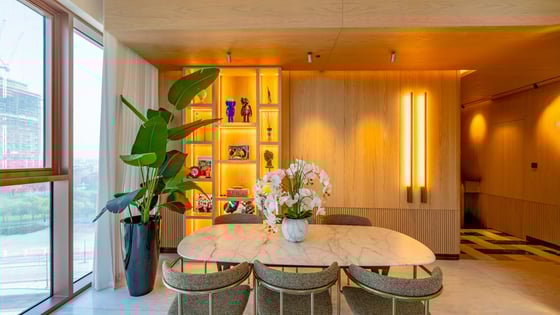 High-End Apartment on the Dubai Water Canal, picture 6
