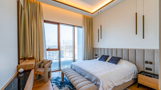 High-End Apartment on the Dubai Water Canal, picture 14