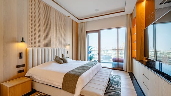 High-End Apartment on the Dubai Water Canal, picture 11