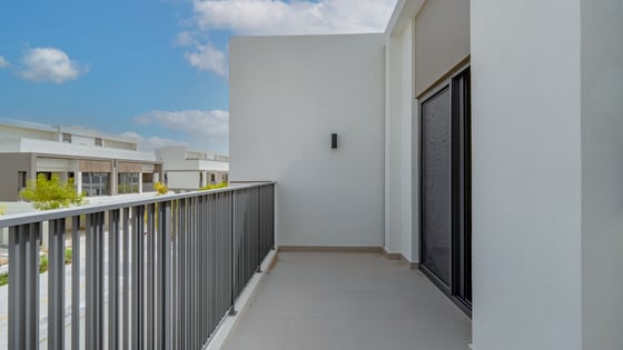3 Bed + Maid with Private Garden, Brand New, picture 19