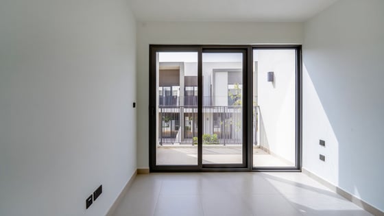 3 Bed + Maid with Private Garden, Brand New, picture 11