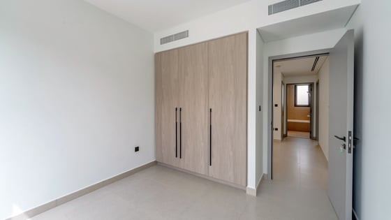 3 Bed + Maid with Private Garden, Brand New, picture 13