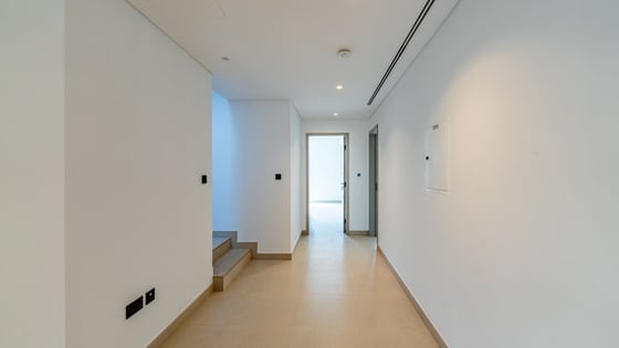 Brand New Contemporary Villa in Tilal Al Ghaf, picture 13