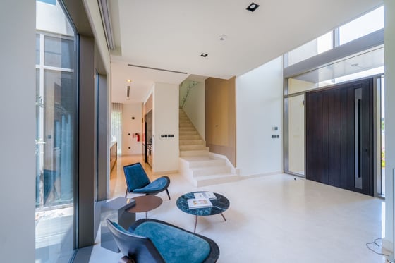 Refined Villa with a Private Pool in Dubai Hills, picture 6
