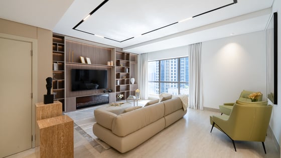 Designer 3BR + Maid | Smart Luxury &amp; Marina Views, picture 4