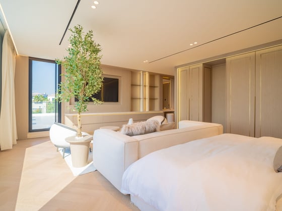 Skyline Oasis | 4BR Luxury Villa | Jumeirah Golf, picture 11
