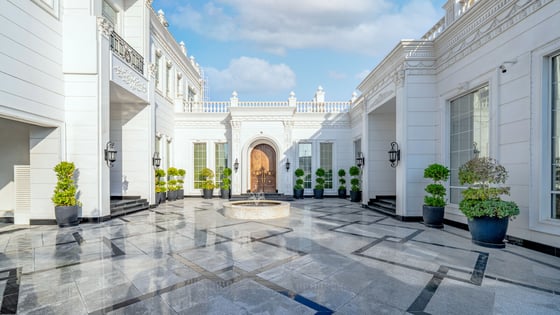 Palatial Furnished Villa in Al Mizhar 2 (GCC), picture 33