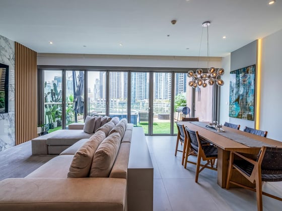 Luxurious Duplex with Stunning Marina Views, picture 3