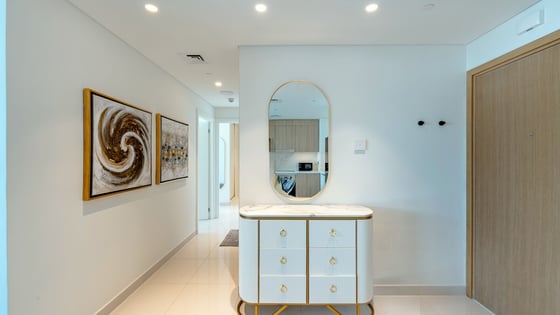 Skyline Elegance | Water Views | Emaar Beachfront, picture 8