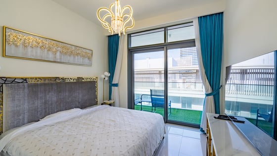 Skyline Elegance | Water Views | Emaar Beachfront, picture 11
