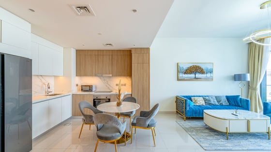 Skyline Elegance | Water Views | Emaar Beachfront, picture 3