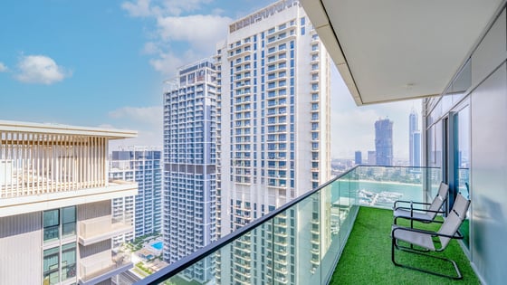 Skyline Elegance | Water Views | Emaar Beachfront, picture 15