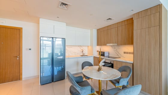 Skyline Elegance | Water Views | Emaar Beachfront, picture 4