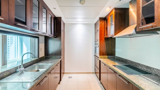 Penthouse Level | Rare Unit | Sea and JBR View, picture 6