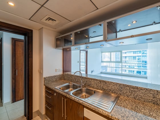 High-Floor | Stunning Marina and Partial Sea View, picture 7