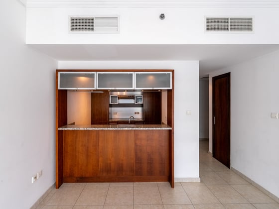 High-Floor | Stunning Marina and Partial Sea View, picture 4