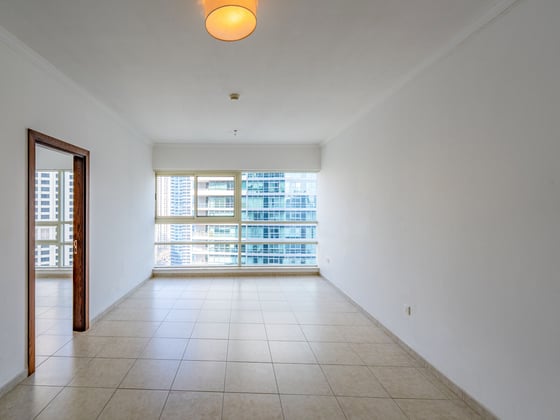 High-Floor | Stunning Marina and Partial Sea View, picture 2