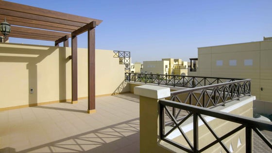 Exclusive Vacant Spacious 4BR Townhouse Single row, picture 14