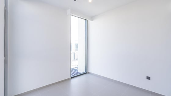 Exclusive Unit | Rented | Near Park & Clubhouse, picture 11