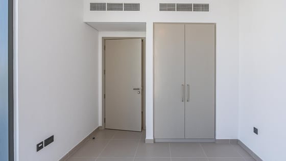 Exclusive Unit | Rented | Near Park & Clubhouse, picture 13