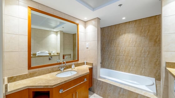 Upgraded Luxury | Sea & Ain Dubai Panoramic Views, picture 11