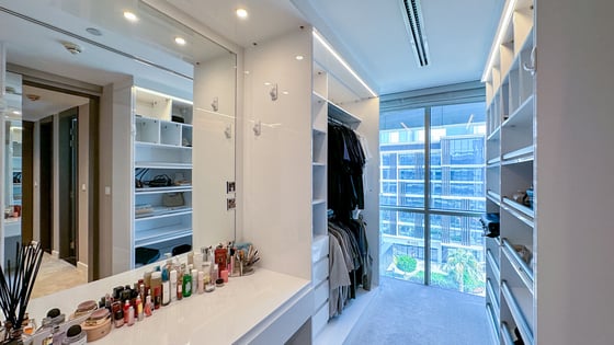 Fully Upgraded | Burj Views | Vacant soon, picture 17
