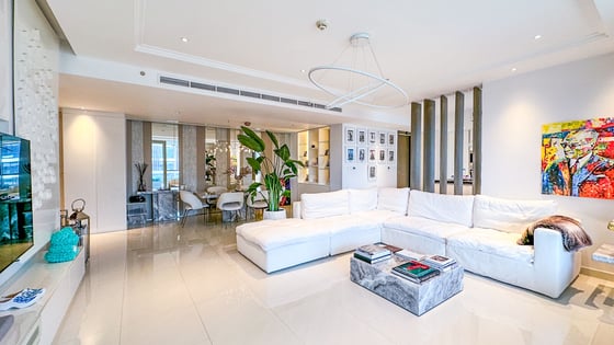 Fully Upgraded | Burj Views | Vacant soon, picture 1