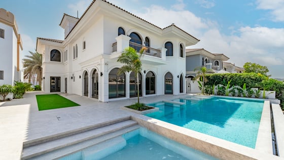 Tranquil Beachfront Luxury on the Palm Jumeirah, picture 1