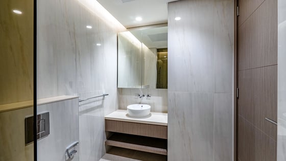Burj Khalifa View | Furnished | Brand New, picture 5