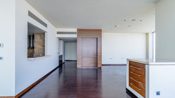 Burj Khalifa 2BR + Maid | Fountain & City Views, picture 7