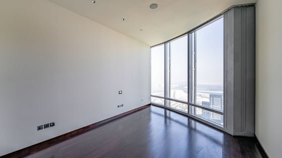 Burj Khalifa 2BR + Maid | Fountain & City Views, picture 13