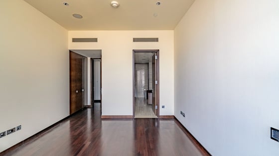 Burj Khalifa 2BR + Maid | Fountain & City Views, picture 14